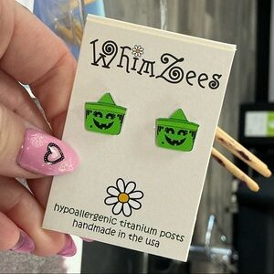 Whimzees Green Smiling McDonalds Witch Bucket Earrings